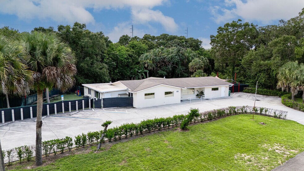 More Photos Of 6708 Gaddy St, Fort Pierce Daycare Center For Sale