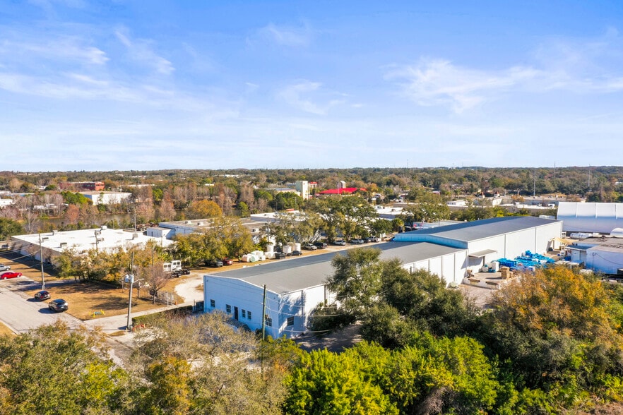 More Photos Of 1555 Sunshine Dr, Clearwater Warehouse For Sale