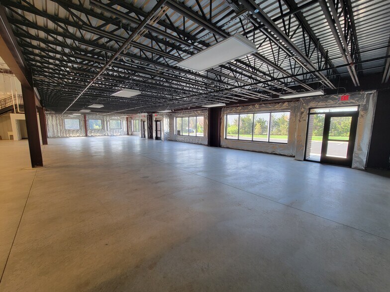 More Photos Of 11982 Wilton Meadows Ct, Manassas Warehouse For Lease