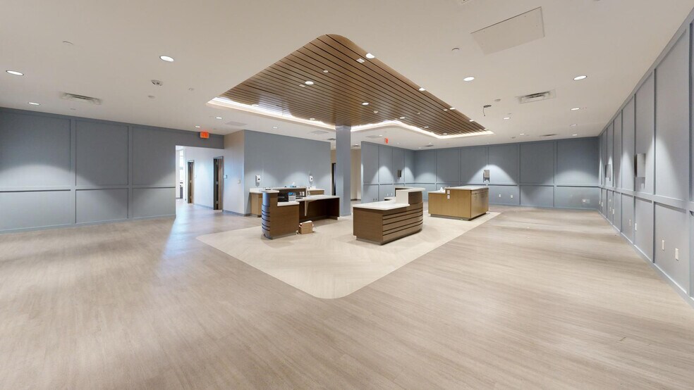 More Photos Of 5901 W Waco Dr, Waco Medical For Sale