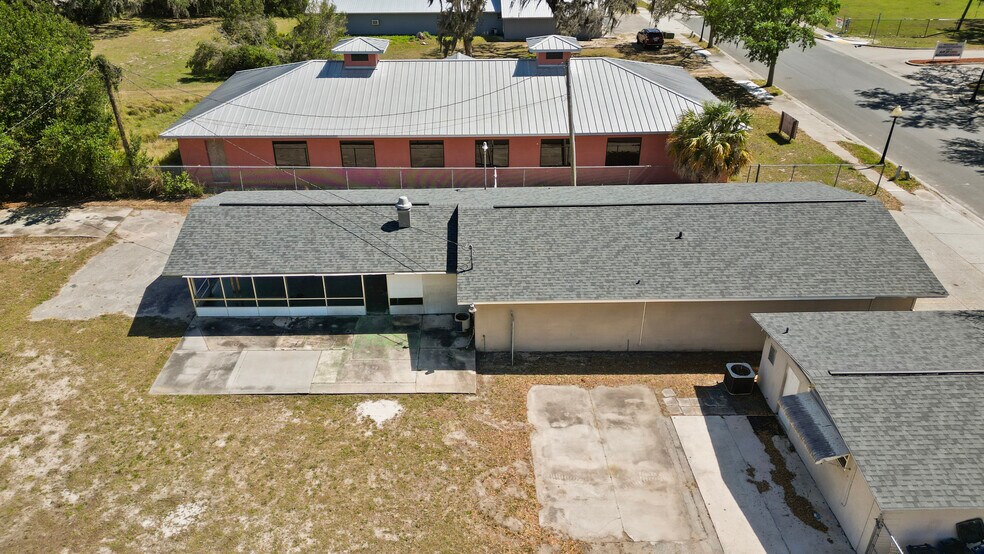 More Photos Of 648 S Commerce Ave, Sebring Freestanding For Sale