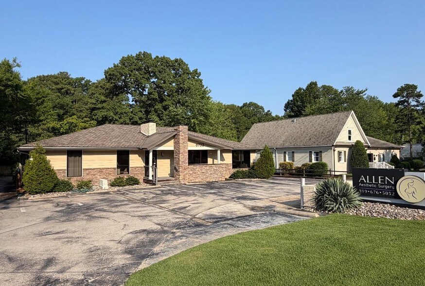 More Photos Of 6733 Falls Of Neuse Rd, Raleigh Medical For Lease