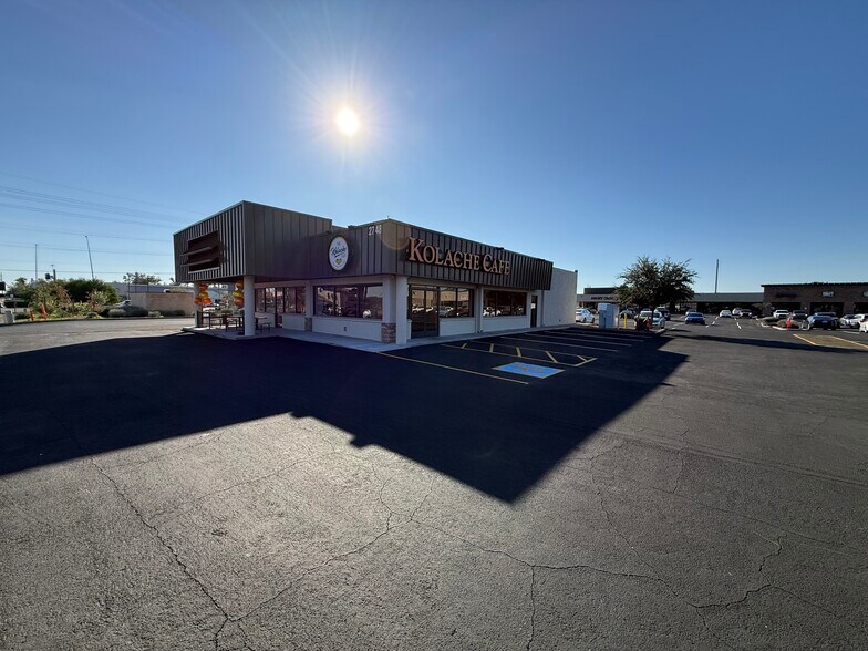 More Photos Of 2722-2760 Alma School Rd, Mesa Unknown For Lease