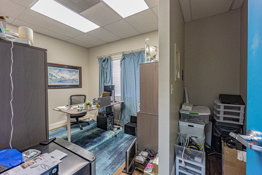 More Photos Of 6502 Gunn Hwy, Tampa Medical For Sale