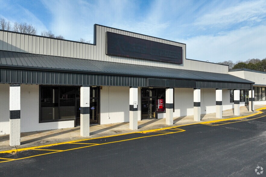 More Photos Of 3073-3187 Highway 431, Roanoke Unknown For Lease