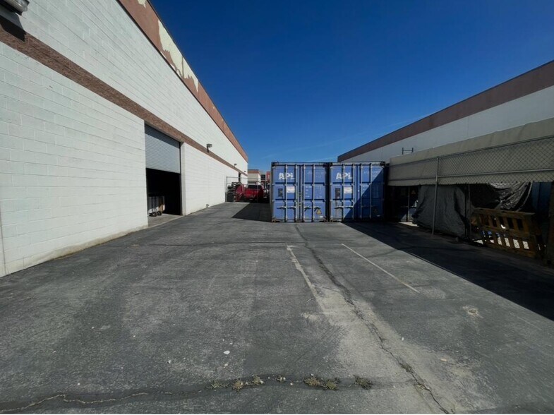 More Photos Of 3415 W Lake Mead Blvd, Las Vegas Warehouse For Sale