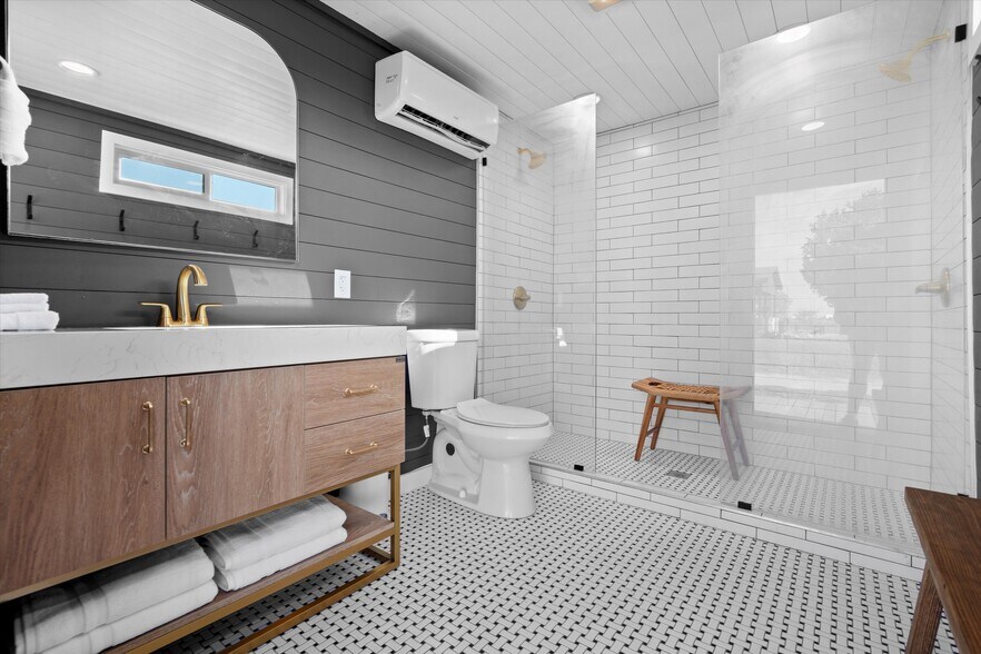 More Photos Of Elroy Rd, Del Valle Land For Sale