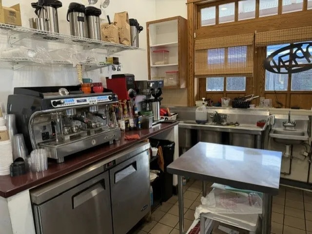 More Photos Of 70-75 E Woodstock St, Crystal Lake General Retail For Sale