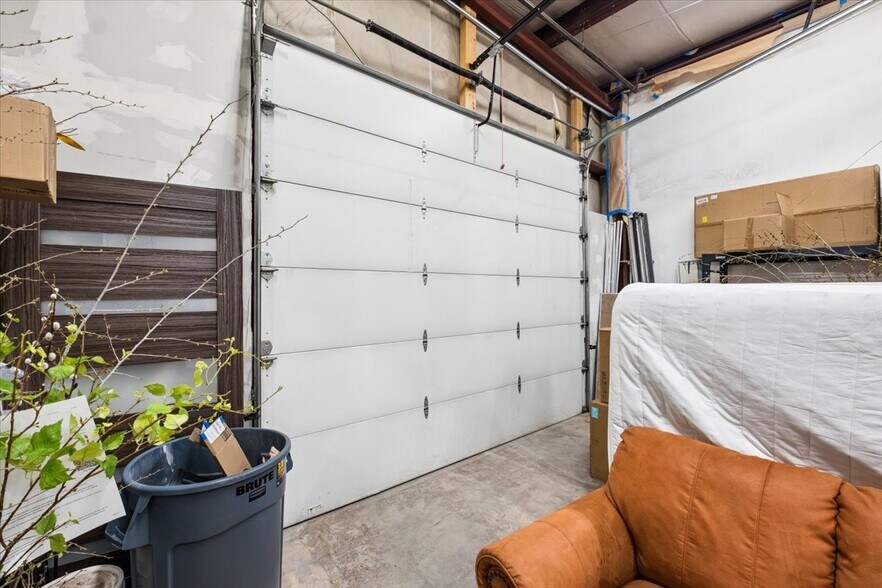 More Photos Of 20 2nd Ave E, Kalispell Office For Sale