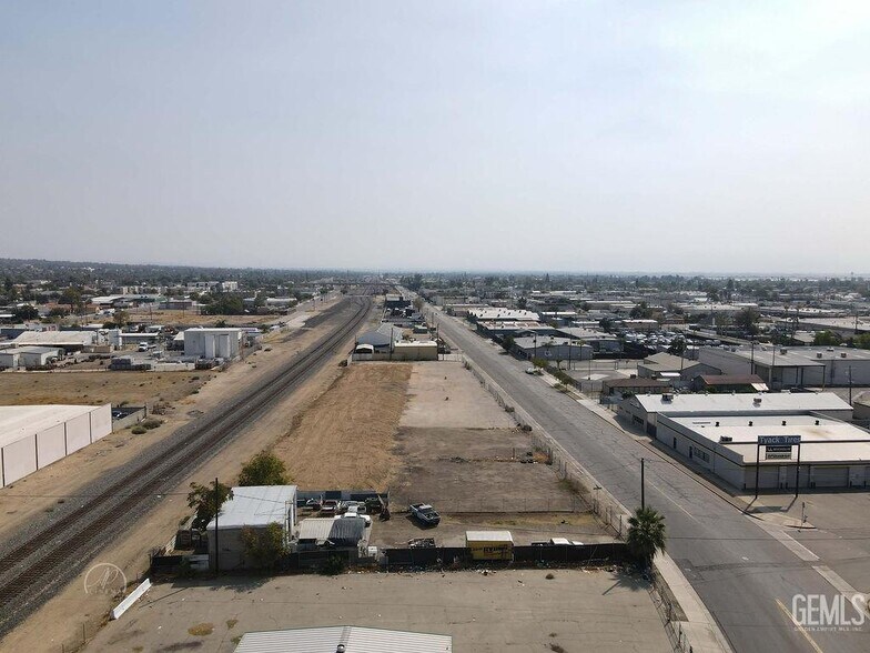 More Photos Of 210 Sumner St, Bakersfield Land For Sale