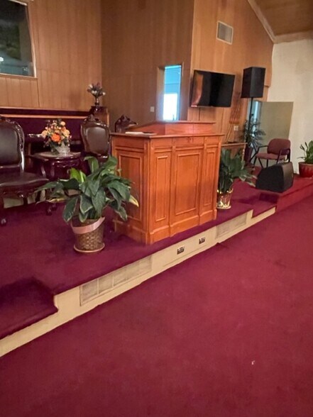 More Photos Of 3740 Habersham St, Brunswick Religious Facility For Sale