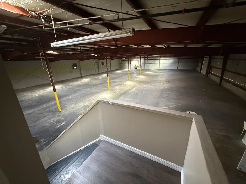 More Photos Of 1600 SW 17th Ave, Ocala Warehouse For Lease