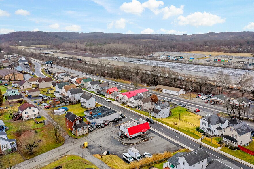 More Photos Of 321 N 4th St, Youngwood Freestanding For Sale