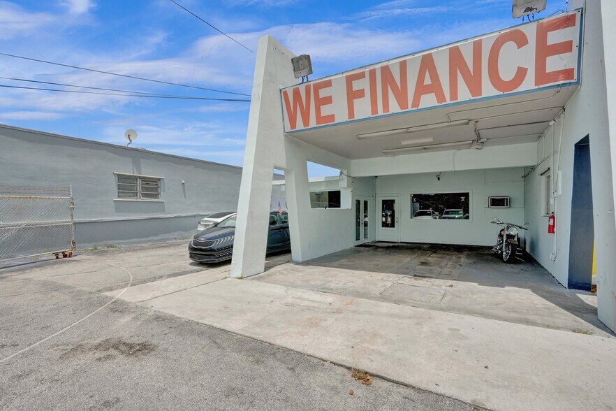 More Photos Of 5350 N State Road 7, Fort Lauderdale Auto Repair For Lease