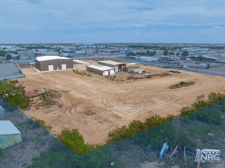 More Photos Of 1602 S Midkiff Rd, Midland Warehouse For Lease