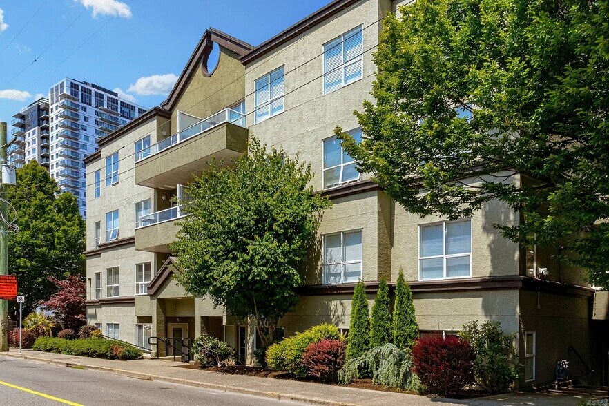 Primary Photo Of 832 Fisgard St, Victoria Office For Sale