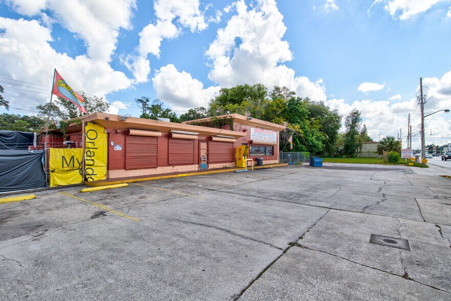 More Photos Of 707 S Orange Blossom Trl, Orlando Storefront For Sale