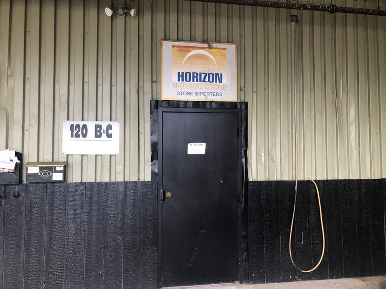 More Photos Of 120 Tolland St, East Hartford Warehouse For Lease