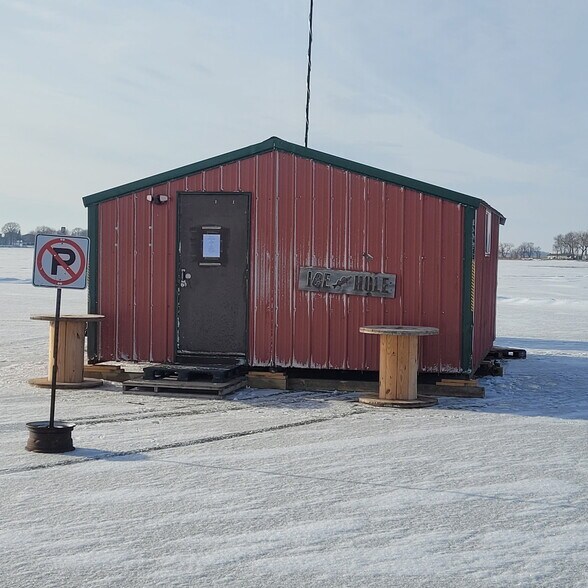 More Photos Of 511 Fergus Ave, Erhard Restaurant For Sale