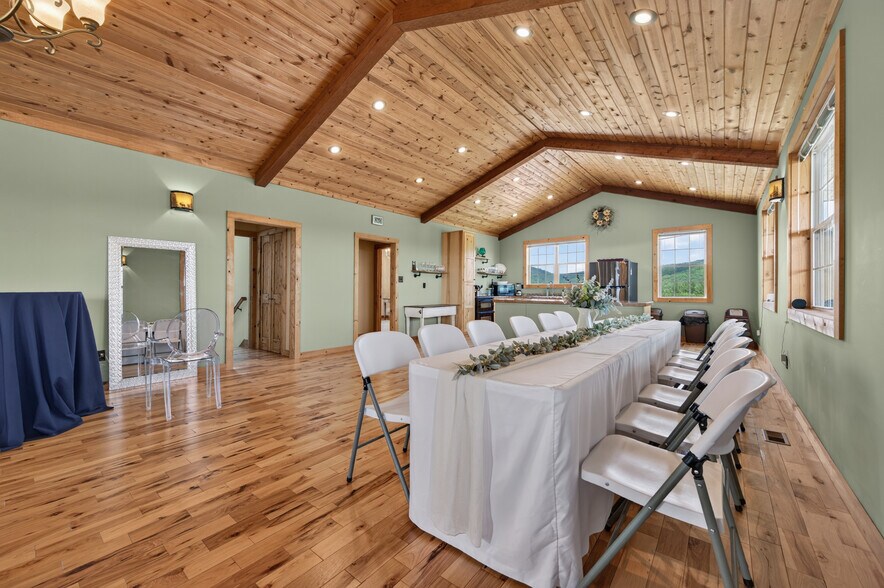 More Photos Of 639 Wagon Wheel Rd, Elk Creek Lodge Meeting Hall For Sale