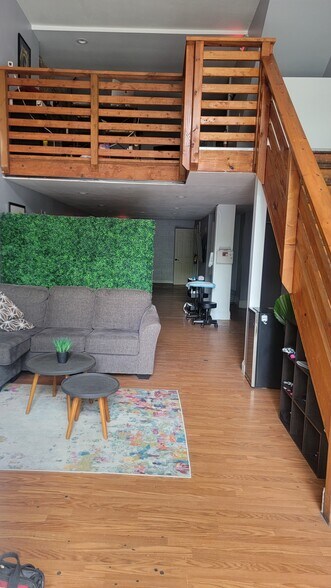 More Photos Of 1205 E Carson St, Pittsburgh Apartments For Lease