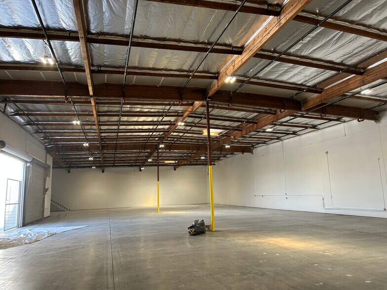 More Photos Of 17230 S Avalon Blvd, Carson Warehouse For Sale