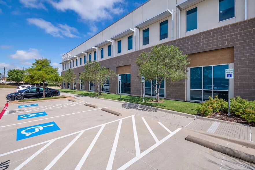 More Photos Of 1120 Raintree Cir, Allen Medical For Lease