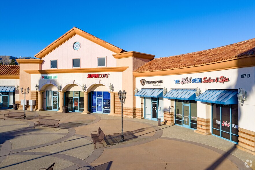 More Photos Of Rinaldi St, Northridge Unknown For Lease