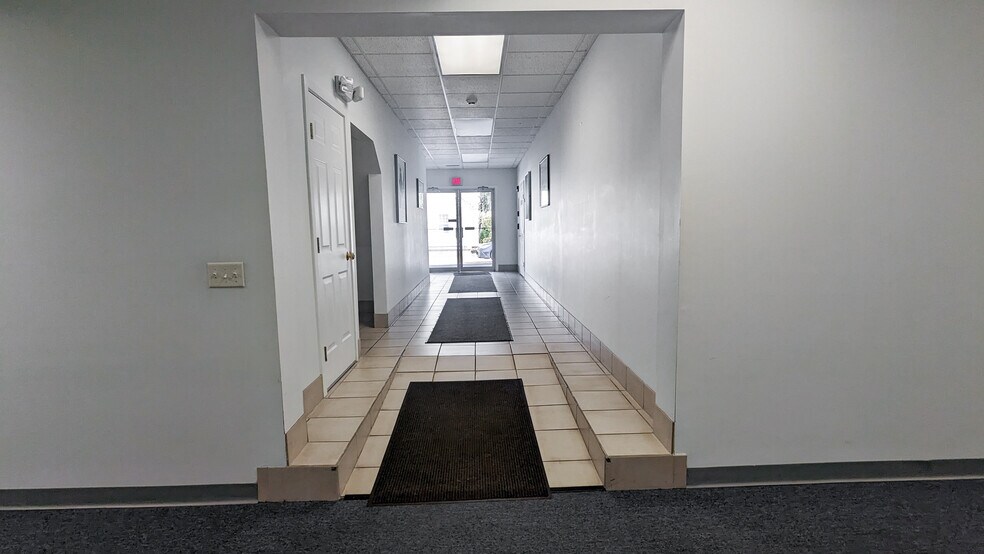 More Photos Of 2415 Boston Post Rd, Guilford Loft Creative Space For Lease