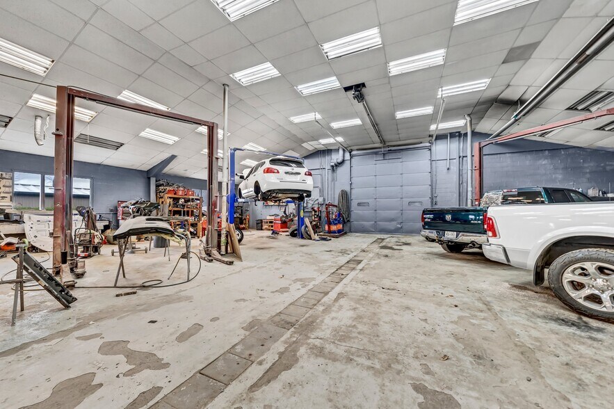 More Photos Of 3160 Union Rd, Cheektowaga Auto Repair For Sale