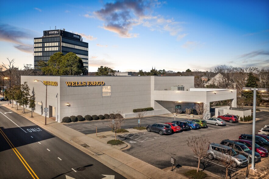 More Photos Of 200 Green St, Fayetteville Storefront Retail Office For Sale