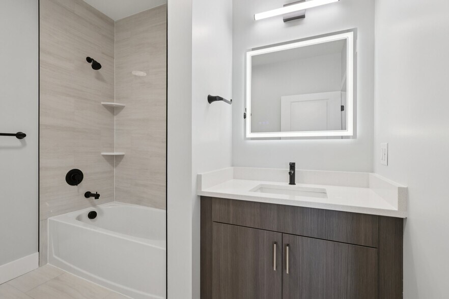 More Photos Of 34-40 Hudson St, Newark Apartments For Lease
