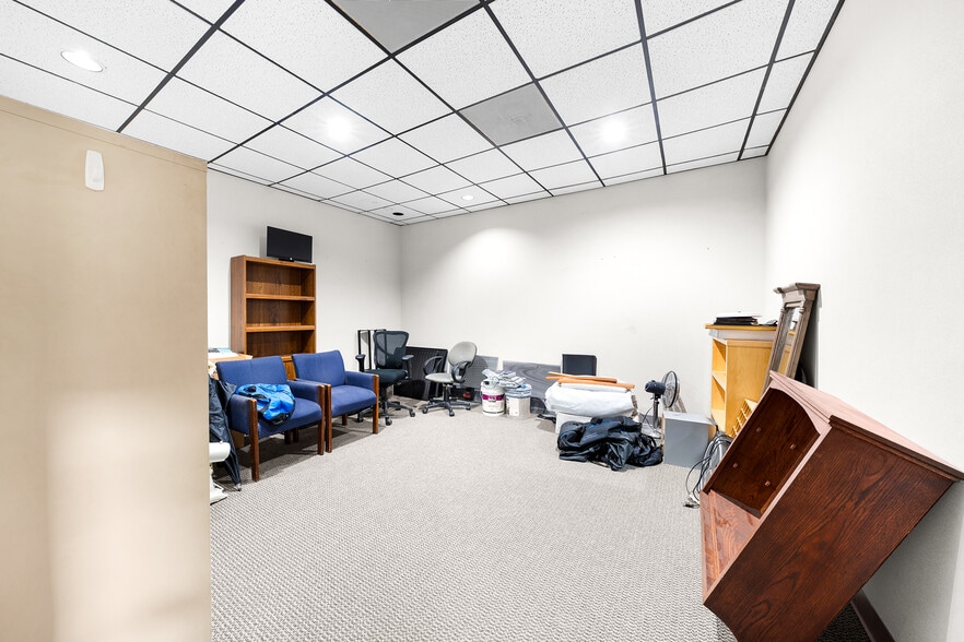 More Photos Of 110 Industrial Dr, Forney Showroom For Sale