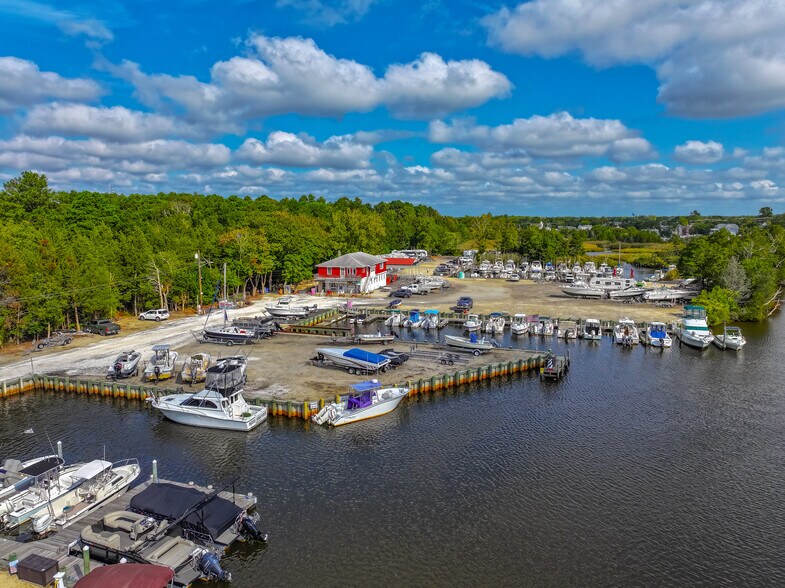 More Photos Of 501 Bartlett Ave, Tuckerton Marina For Sale