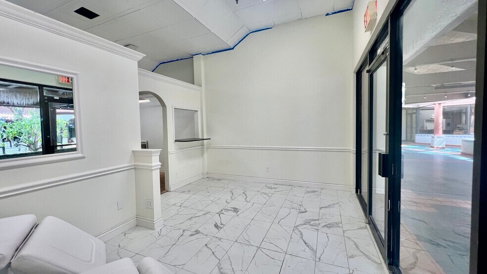 More Photos Of 330 Clematis St, West Palm Beach Storefront Retail Office For Sale