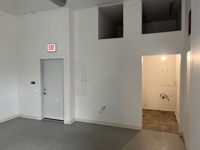 More Photos Of 1659 W Chicago Ave, Chicago Apartments For Lease