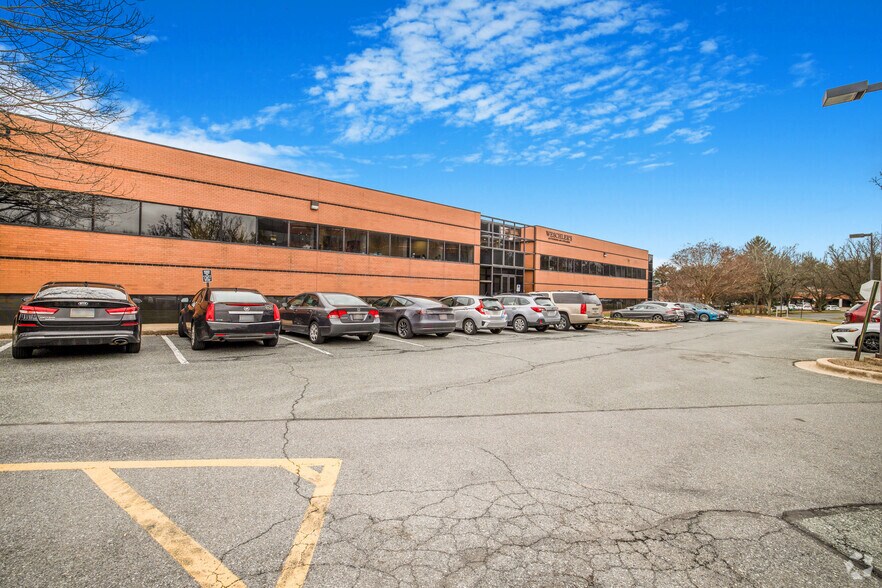 More Photos Of 40 W Gude Dr, Rockville Office For Sale