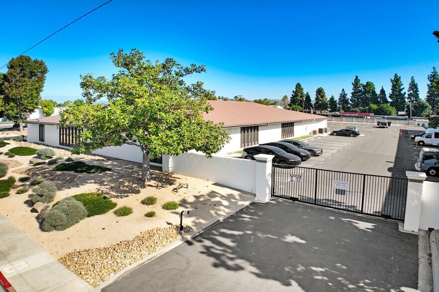 More Photos Of 600 W Taft Ave, Orange Land For Lease