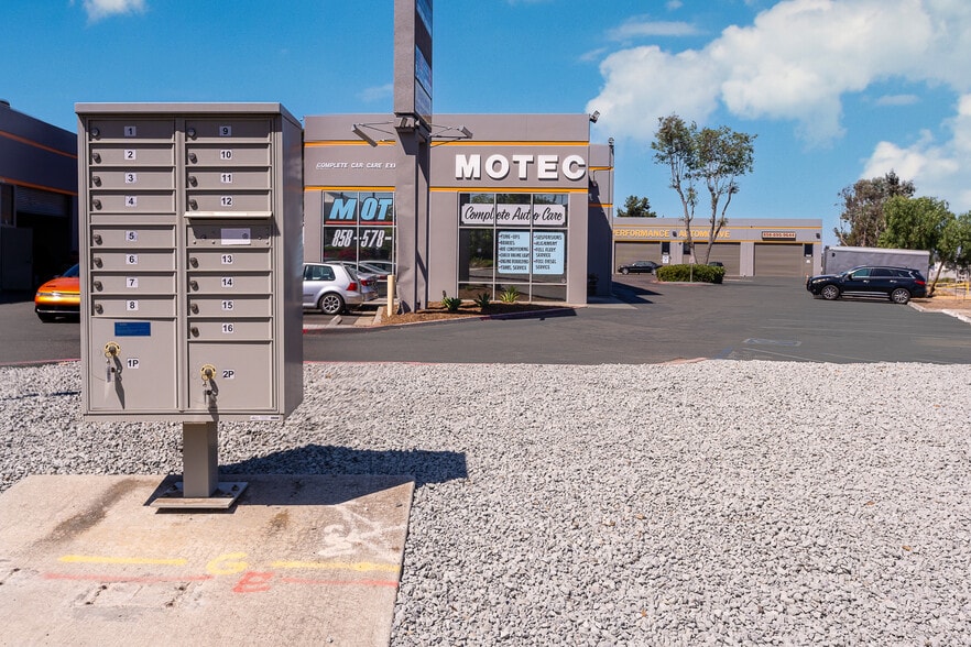 More Photos Of 7645 Carroll Rd, San Diego Unknown For Lease