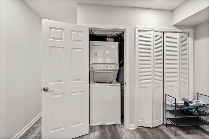 More Photos Of 4710 Liberty Heights Ave, Baltimore General Retail For Sale