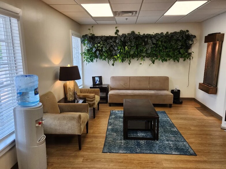More Photos Of 411 Billingsley Rd, Charlotte Medical For Sale