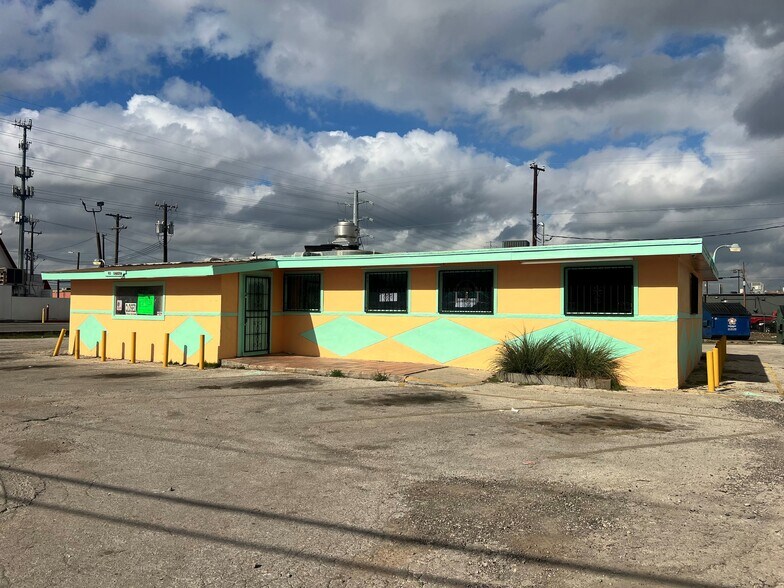 Primary Photo Of 93 Shasta Ave, San Antonio Restaurant For Sale