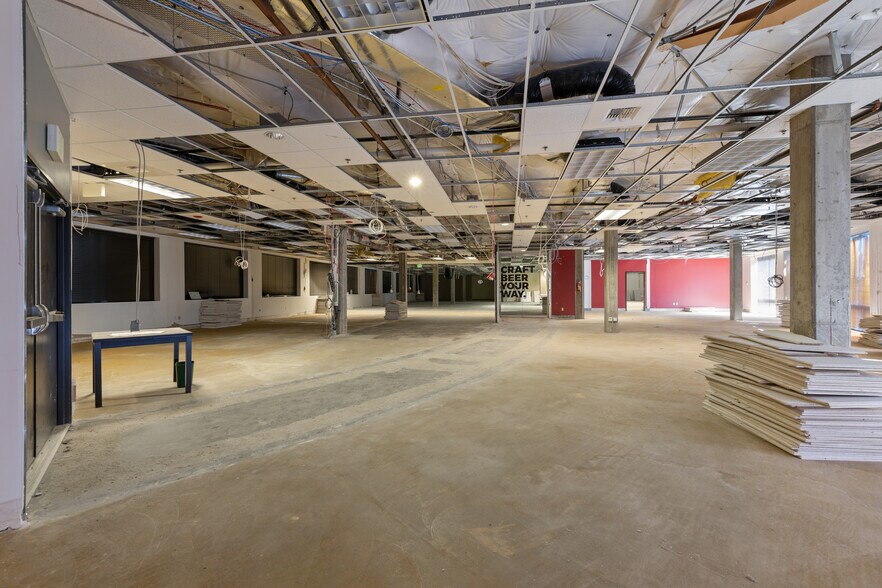 More Photos Of 2100-2110 N Pacific St, Seattle Office For Sale