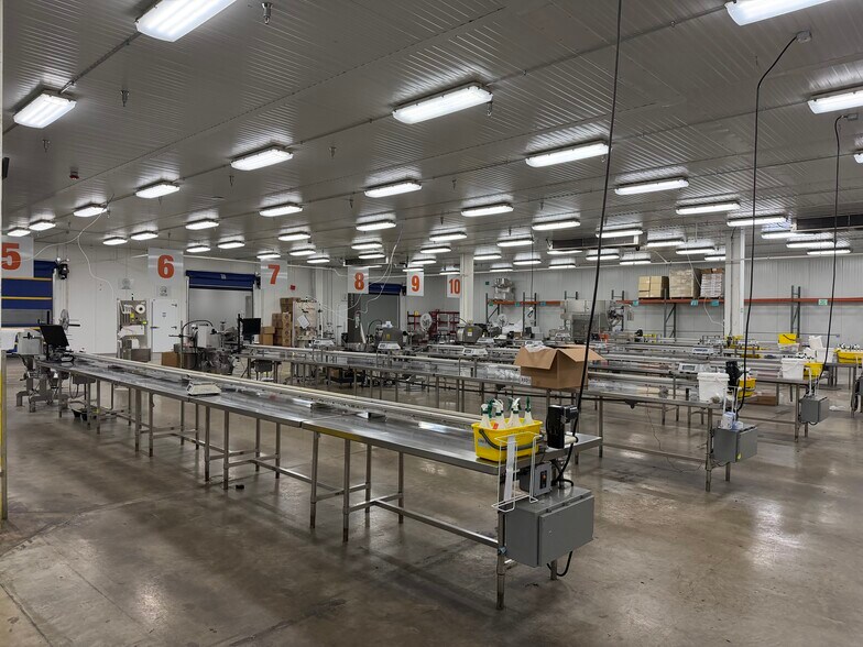 More Photos Of 3158 N Valley Pike, Harrisonburg Warehouse For Lease
