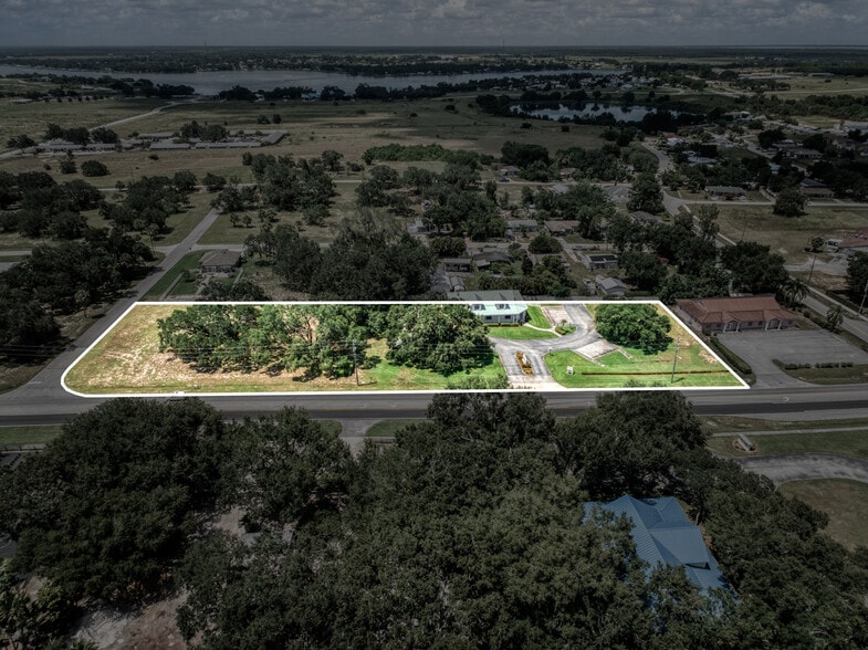 More Photos Of 405 W Interlake Blvd, Lake Placid Office For Sale