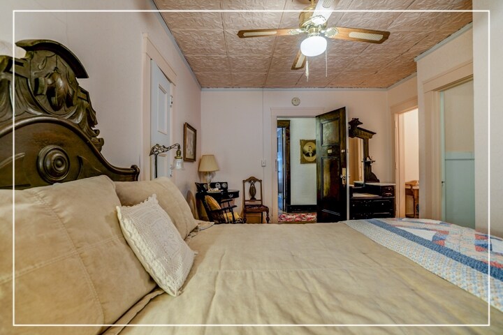 More Photos Of 511 Franklin St, Wausau Hotel For Sale