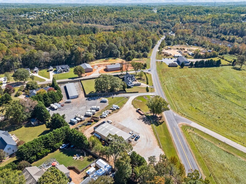 More Photos Of 3808 N Highway 14, Greer Service For Sale