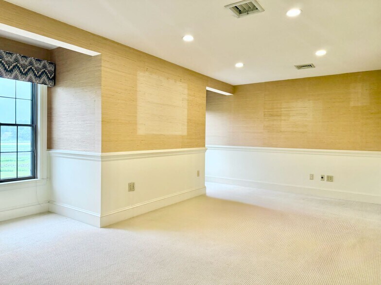 More Photos Of 1624 Sudbury Rd, Concord Medical For Lease