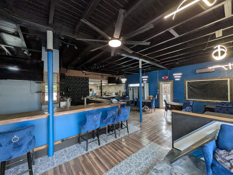 More Photos Of 99202 Overseas Hwy, Key Largo Hotel For Sale