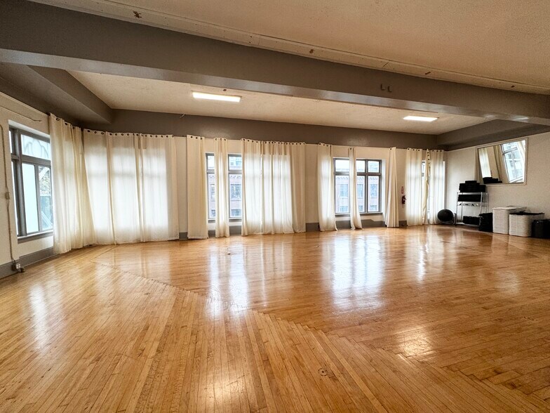 More Photos Of 316 SW 11th Ave, Portland Storefront Retail Office For Lease